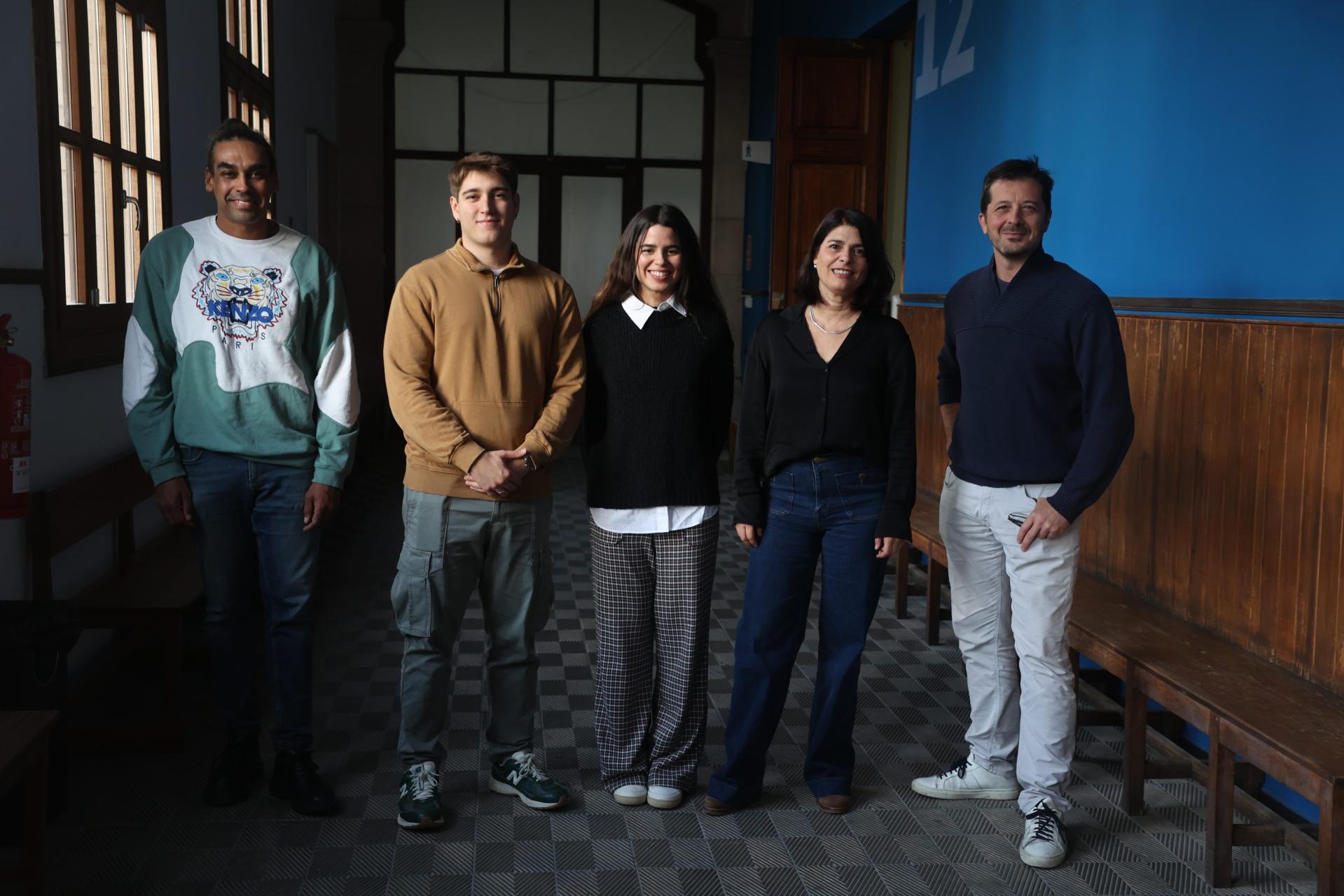 Desde la izquierda, Marvin Singhateh, coordinador del programa, Marc Iniesta, participante Youth, Daniela Sarria, participante Start, Lucía Mir, formadora y Helios Benavente, participante Start
