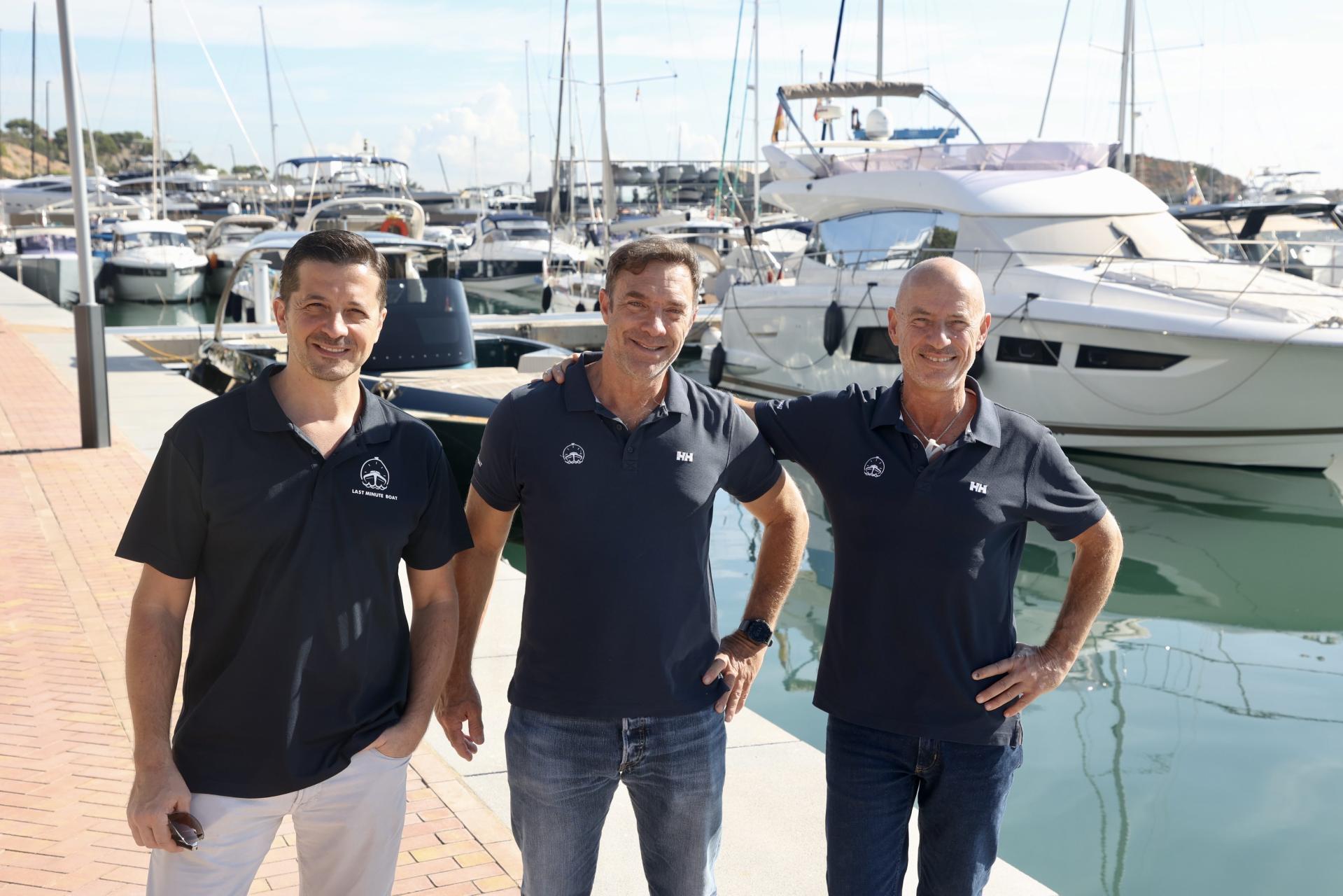 Desde la izquierda, Helios Benavente, Eric Drogerys y Mariano De Santis, los fundadores de Last Minute Boat