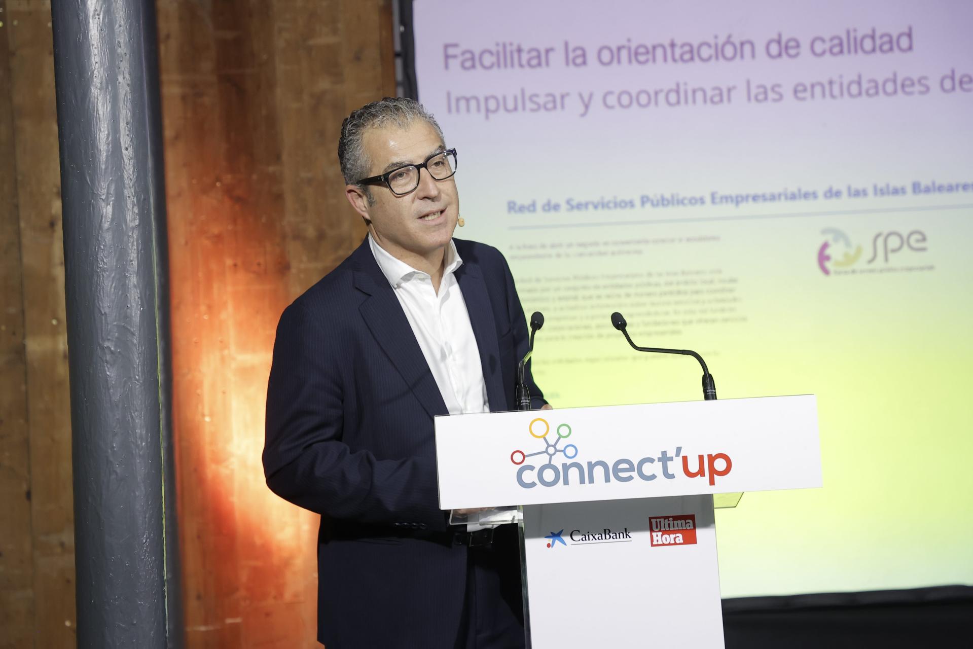 l director general de Empresas, Autónomos y Comercio, José Antonio Caldés